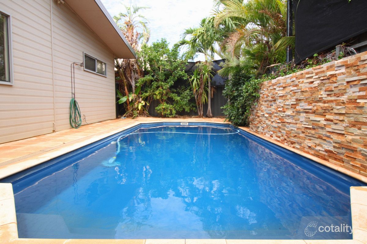 15 Perentie Rd, Baynton, WA 6714