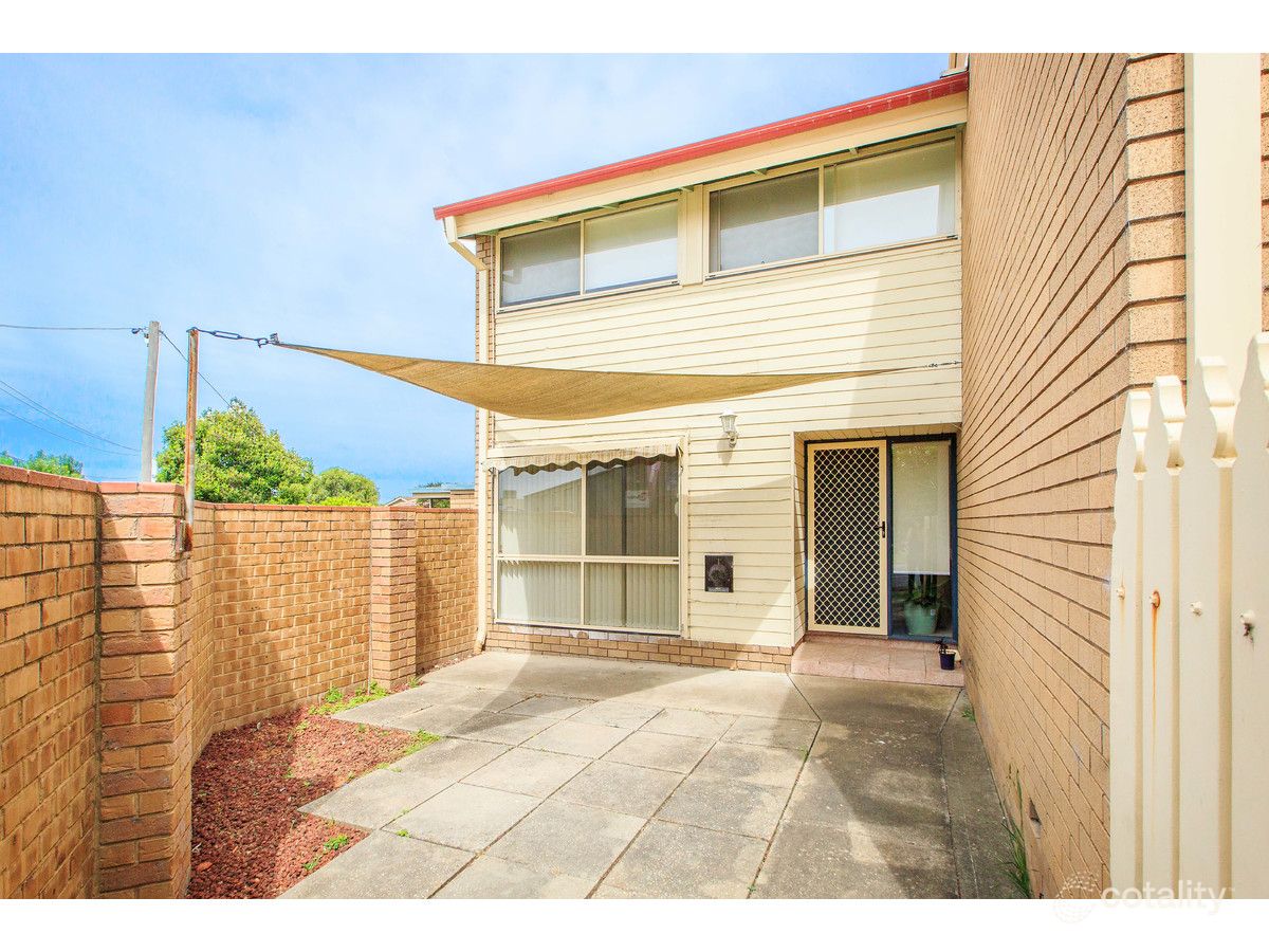 1/429 Griffith Rd, Lavington, NSW 2641