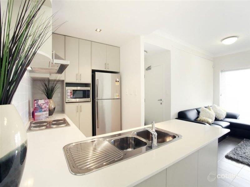 9/69 The Parkway, Ellenbrook, WA 6069