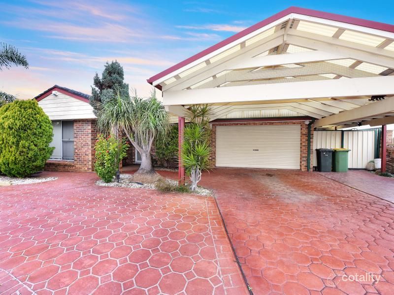 16 Garrison Rd, Bossley Park, NSW 2176