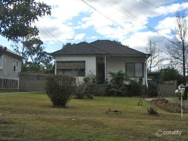 15 Pioneer St, Seven Hills, NSW 2147