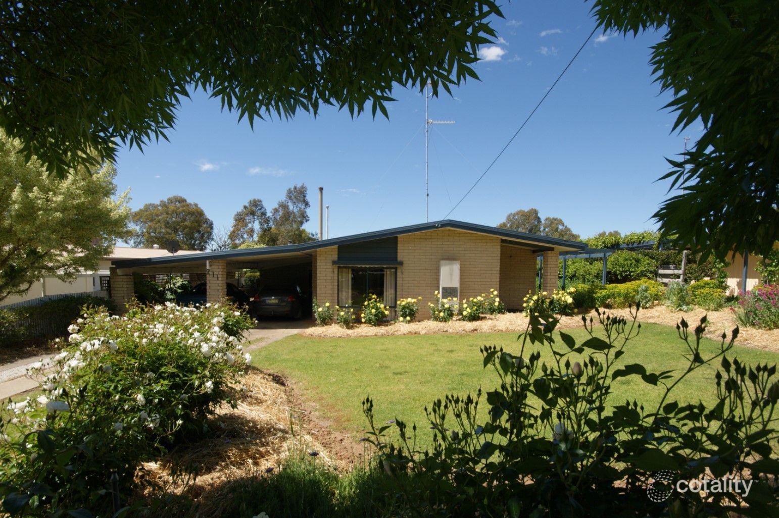 211 River St, Deniliquin, NSW 2710