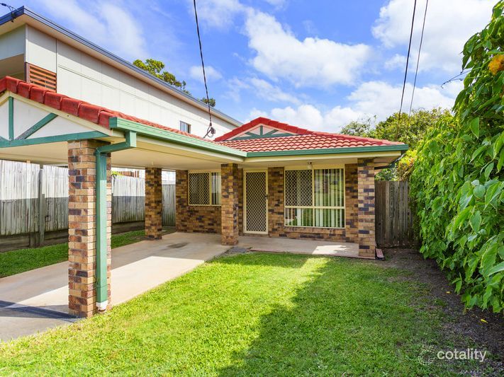 37 Barrinia St, Manly, QLD 4179