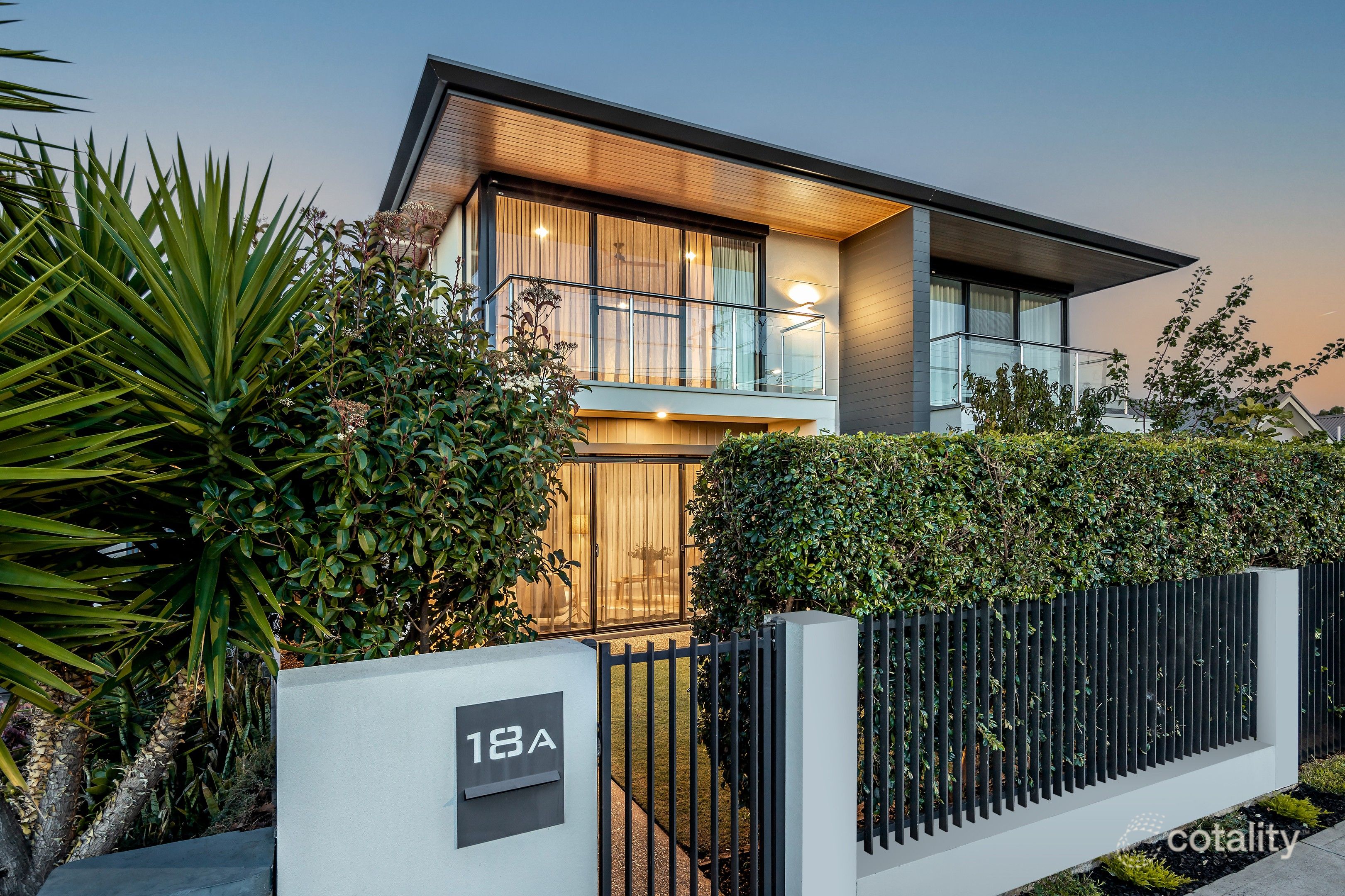 18a Swanwick St, Henley Beach, SA 5022
