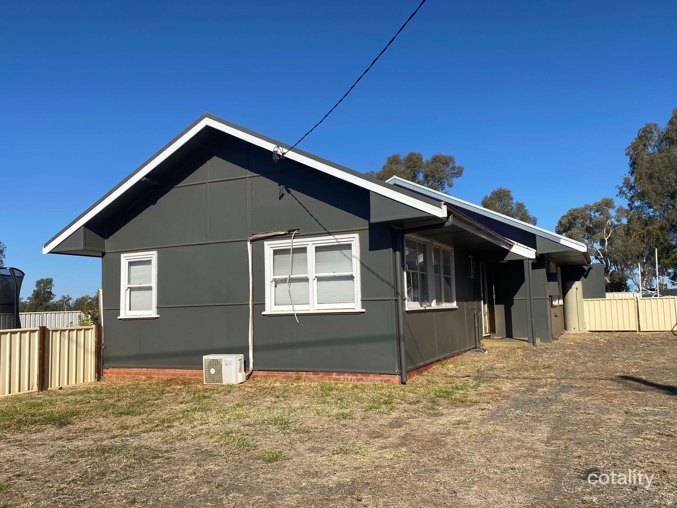 25 Mouramba St, Hermidale, NSW 2831