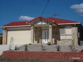 35 Johnston St, Bellbird Park, QLD 4300