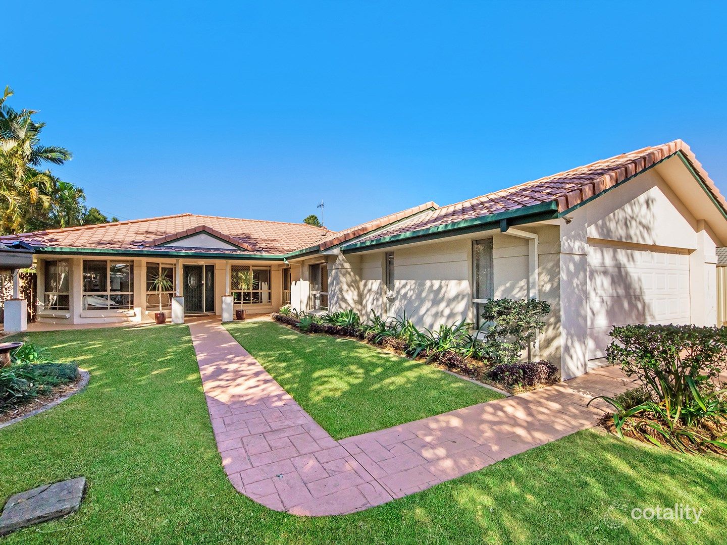 30 Tuena St, Mudgeeraba, QLD 4213