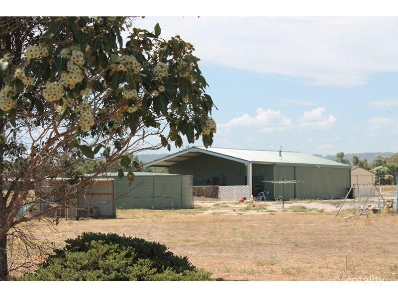 7 Coleman Cl, Cardup, WA 6122