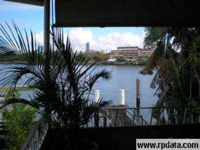 52 Wendell St, Norman Park, QLD 4170