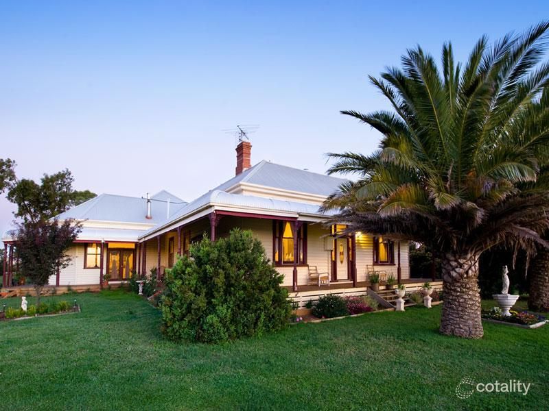 271 Parks Rd, Lancefield, VIC 3435