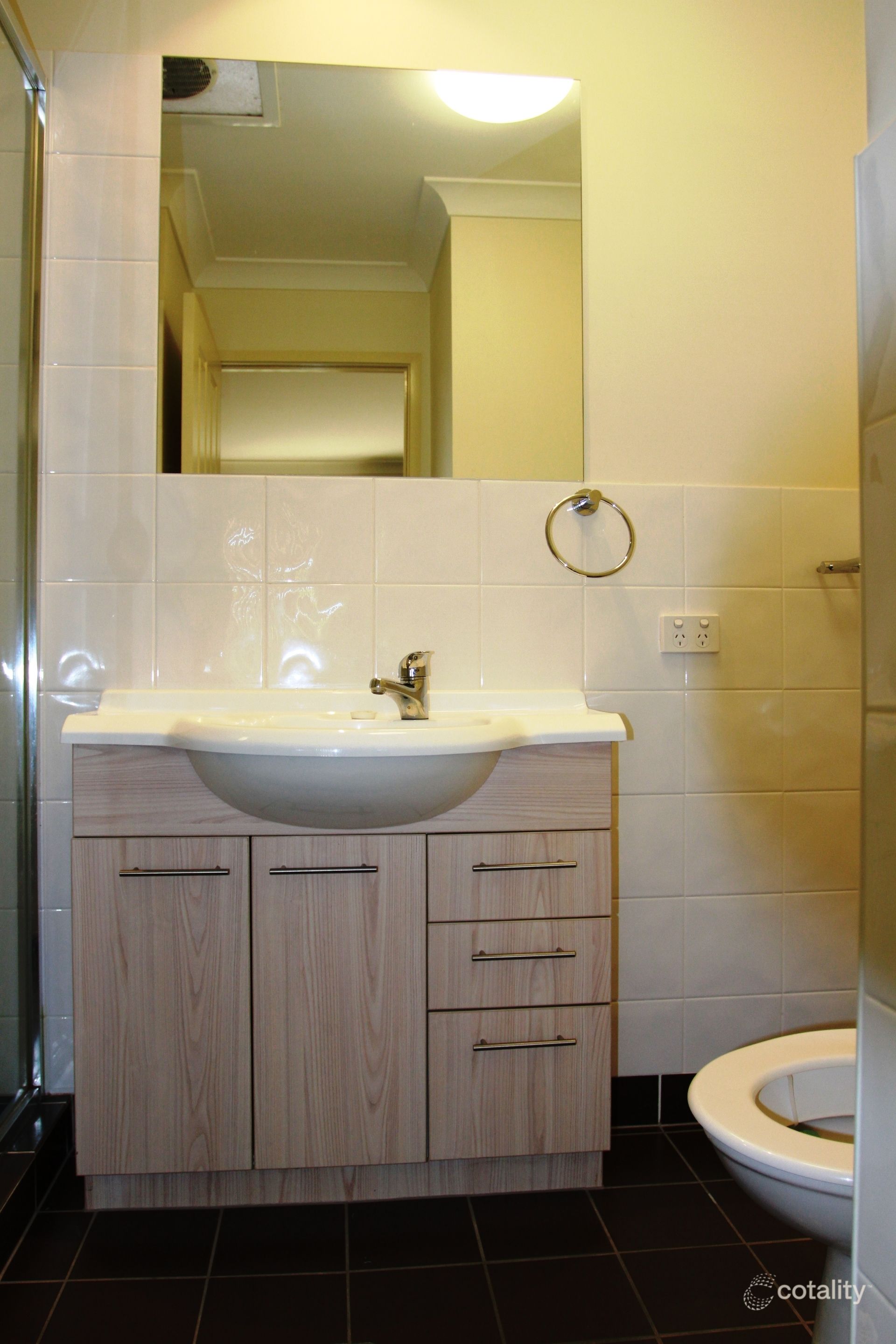 8/64 Groth Rd, Boondall, QLD 4034