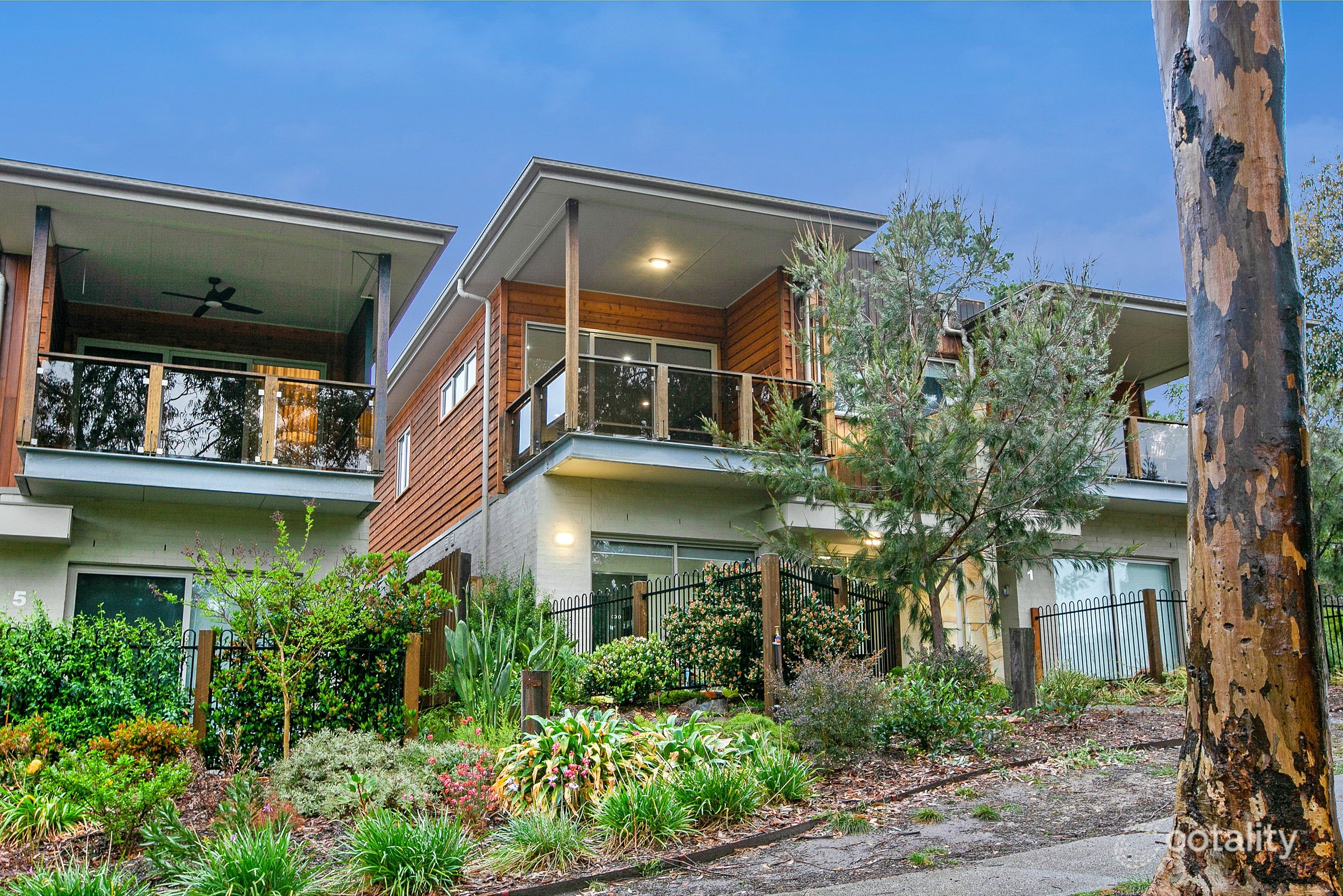 3 Monterey Cl, Eltham North, VIC 3095
