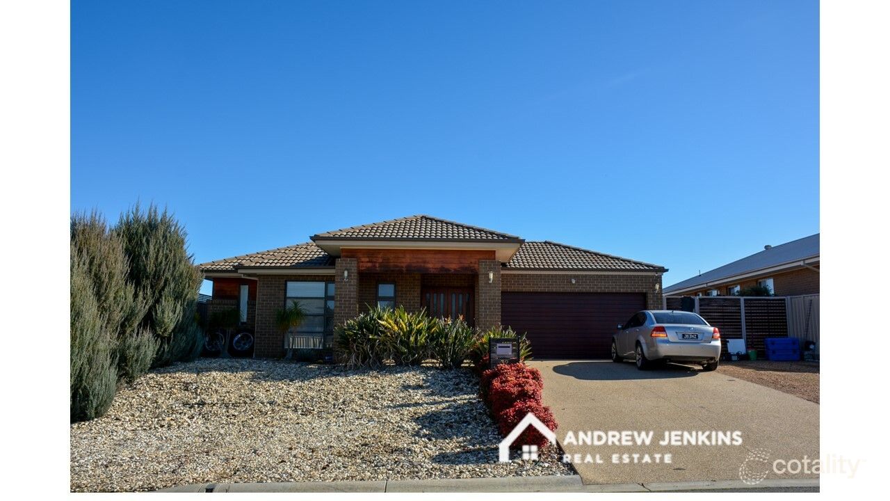 32 Scenic Dr, Cobram, VIC 3644