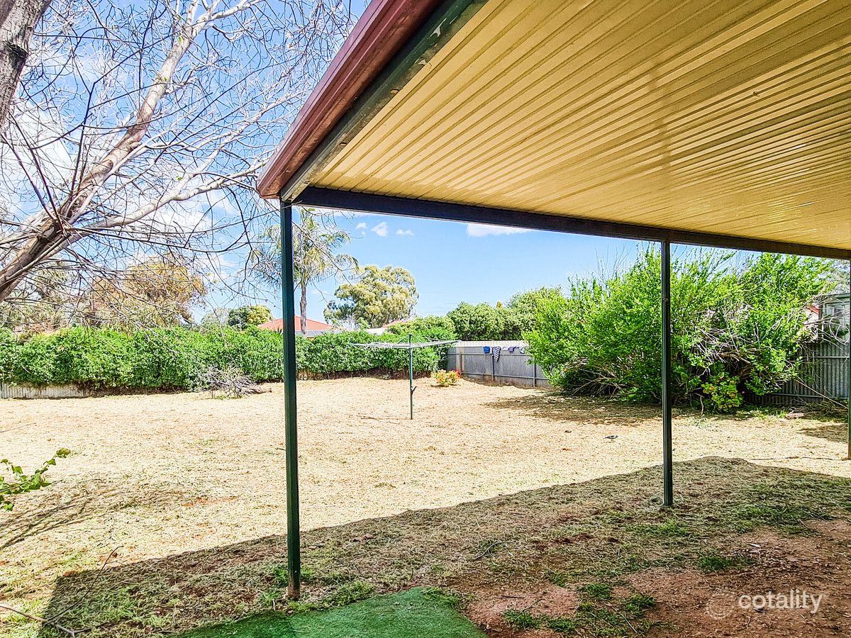 5 Dauntsey Rd, Elizabeth, SA 5112