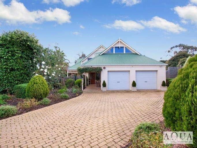 11 Kilbirnie Cl, Mount Eliza, VIC 3930