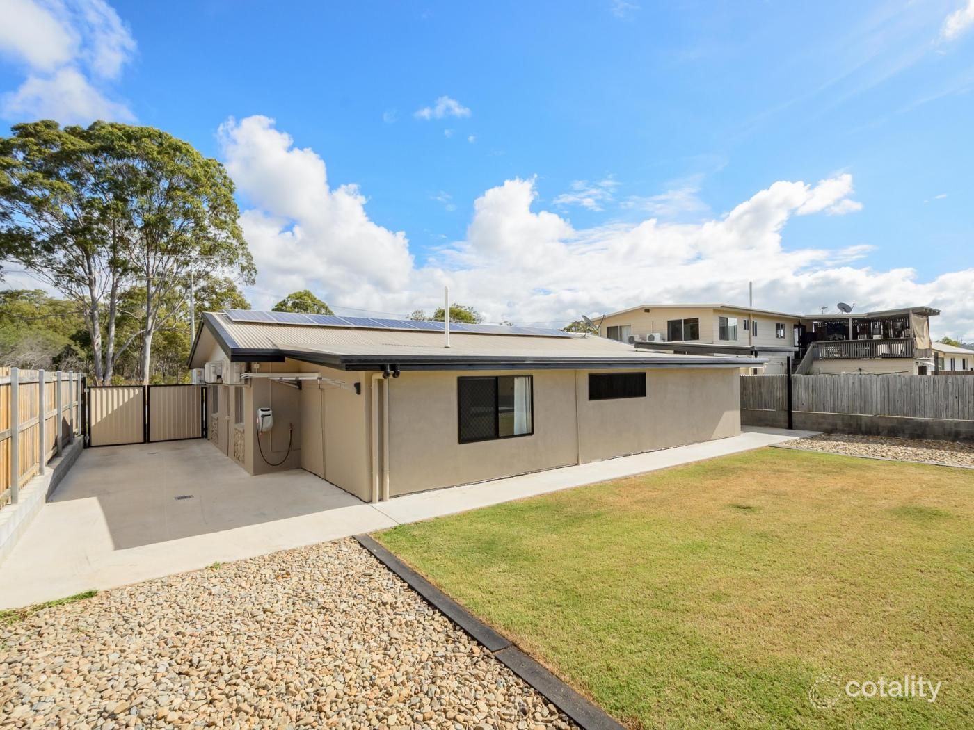 12 Salmon St, Toolooa, QLD 4680