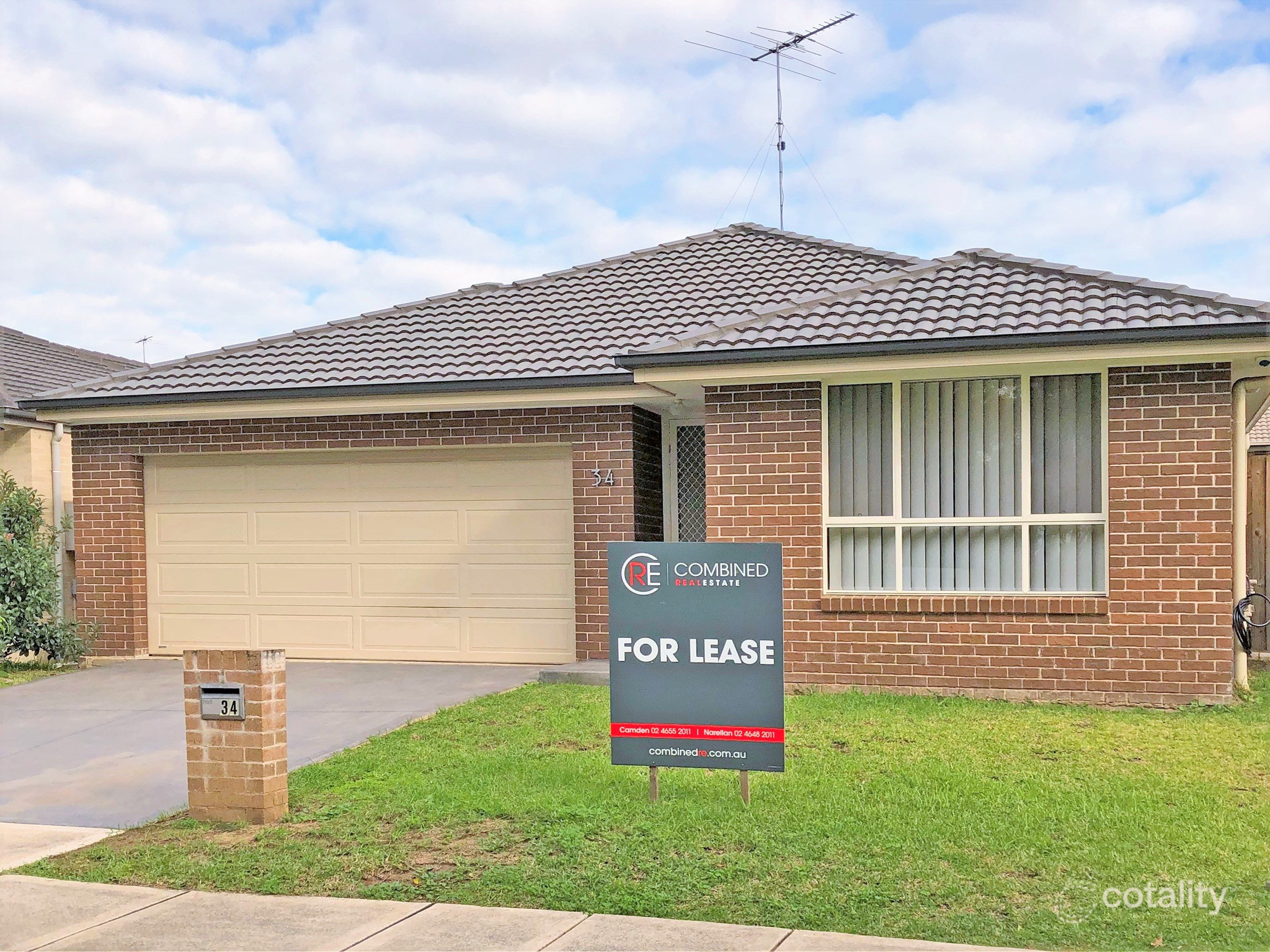 34 Hampshire Bvd, Spring Farm, NSW 2570