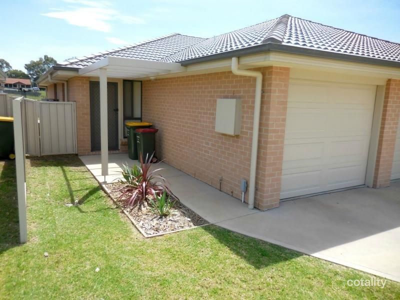 35 Candlebark Cl, West Nowra, NSW 2541