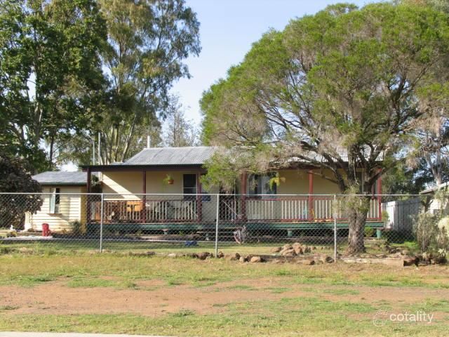 3 Fitzpatrick St, Oakey, QLD 4401