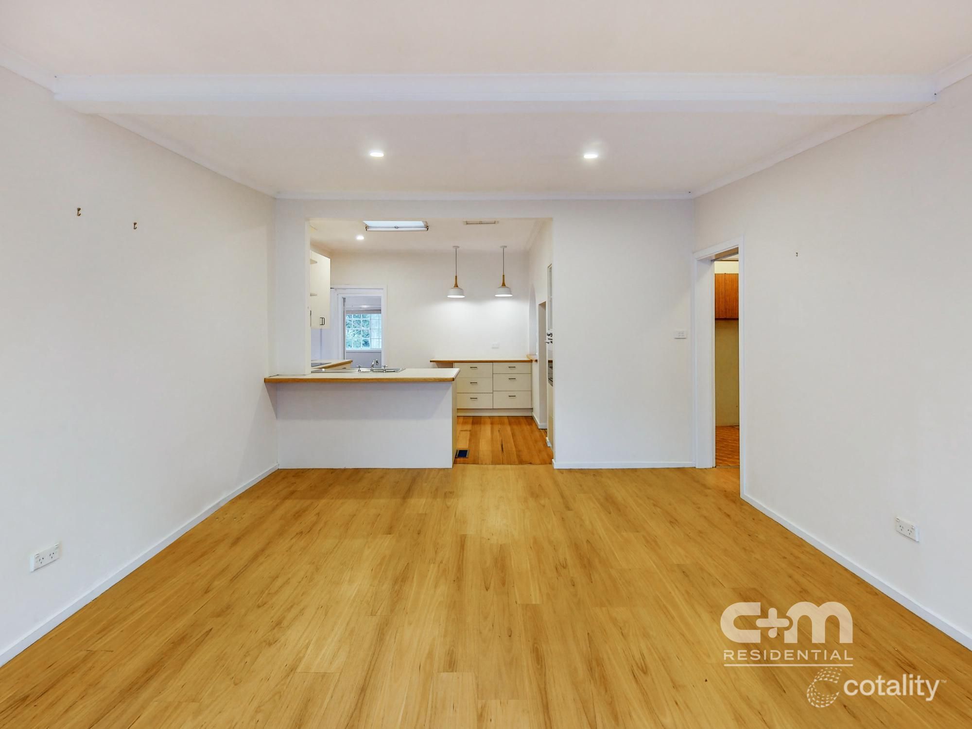 24 George St, Glenroy, VIC 3046