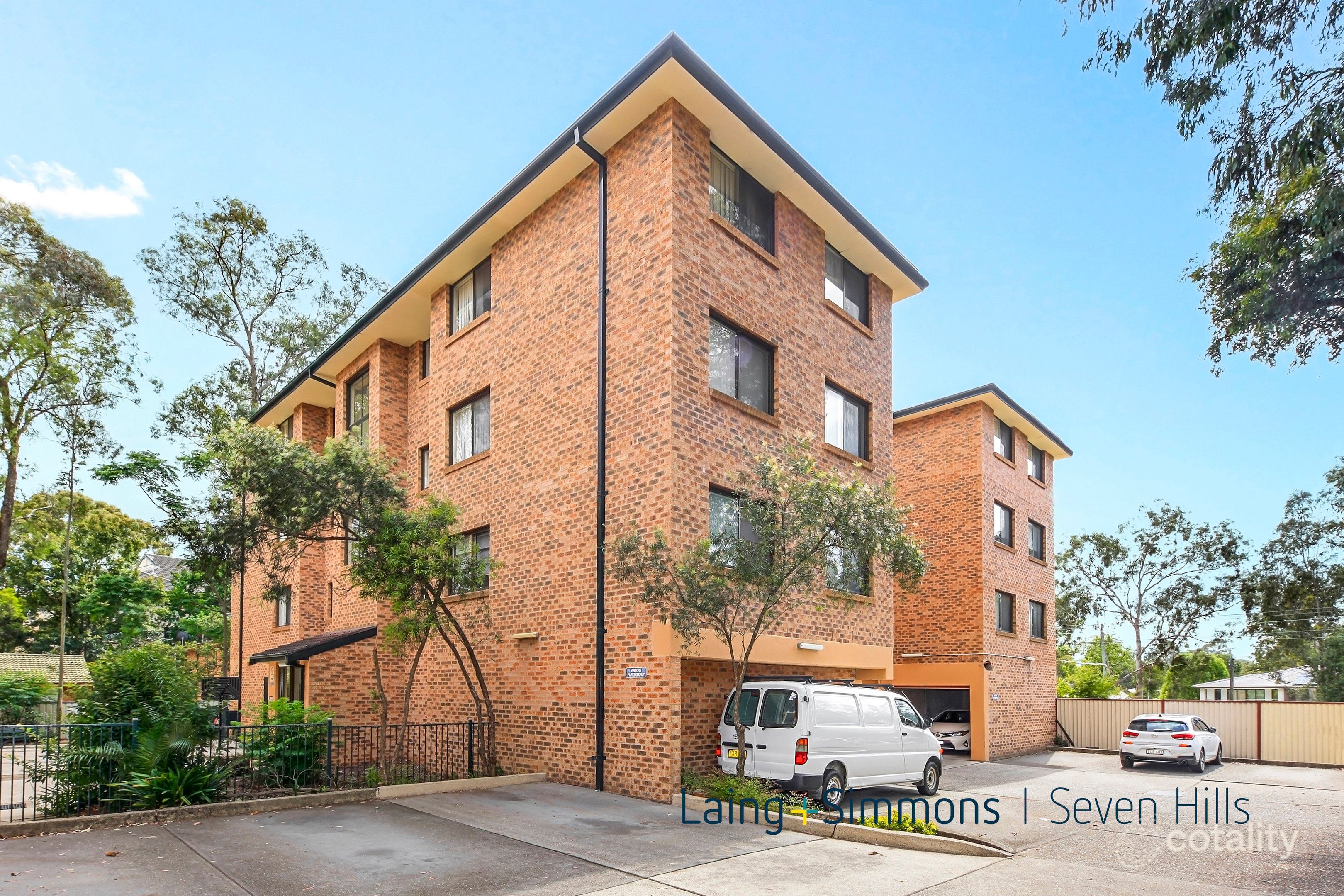 25/227-231 Targo Rd, Girraween, NSW 2145