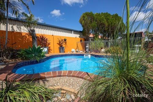 8 Skye Ct, Beaconsfield, QLD 4740