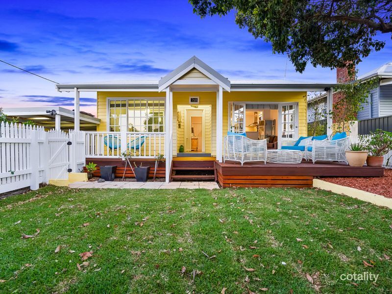 218 Ravenscar St, Doubleview, WA 6018