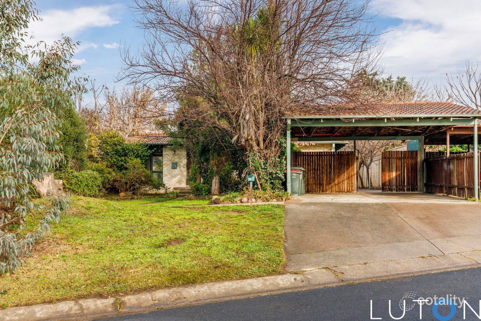 12 Donnison Pl, Charnwood, ACT 2615