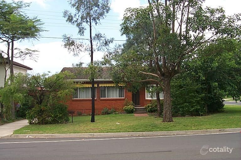 31 Carysfield Rd, Bass Hill, NSW 2197
