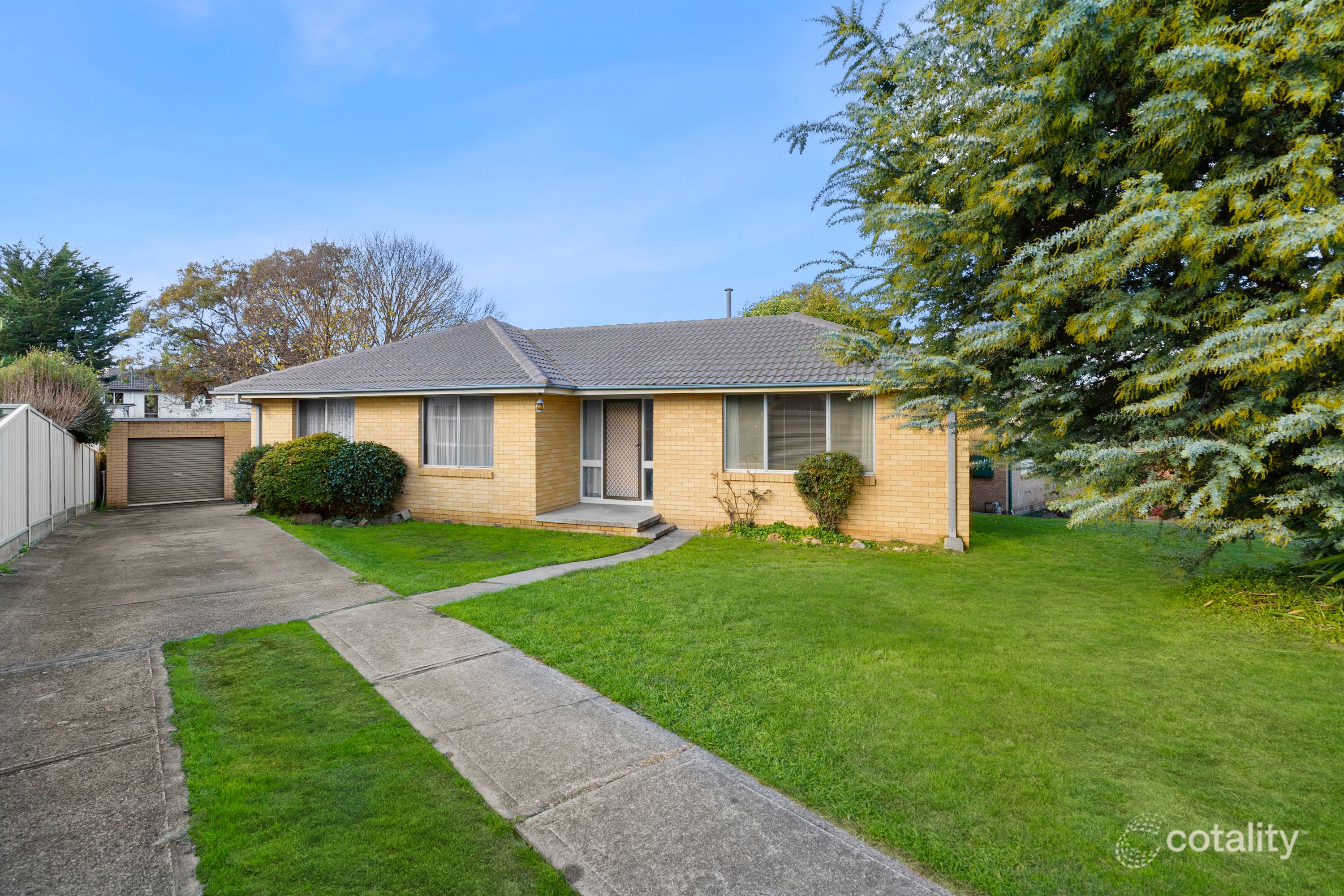 9 Yarrowlow St, Goulburn, NSW 2580