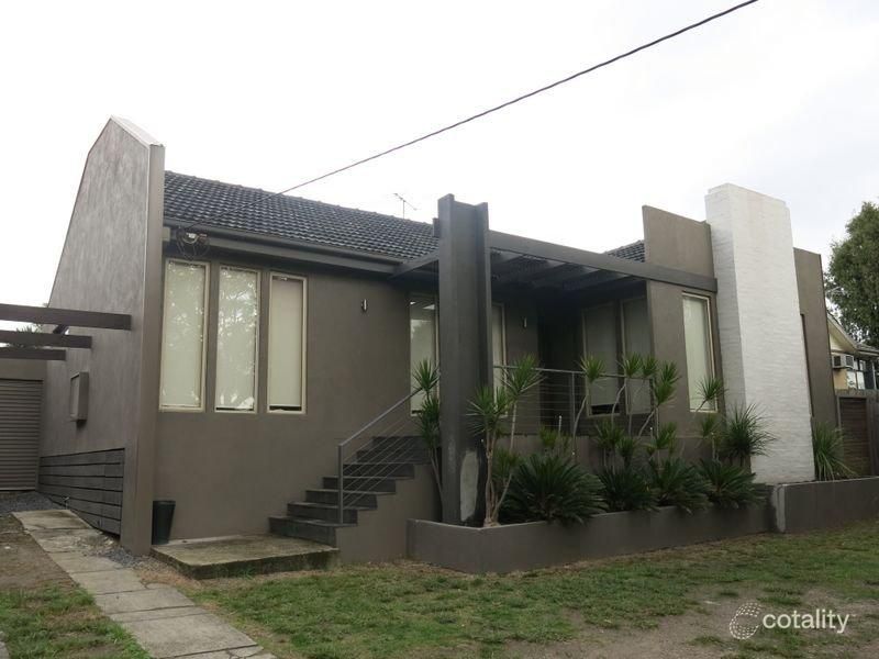 4 Highland Ave, Oakleigh East, VIC 3166