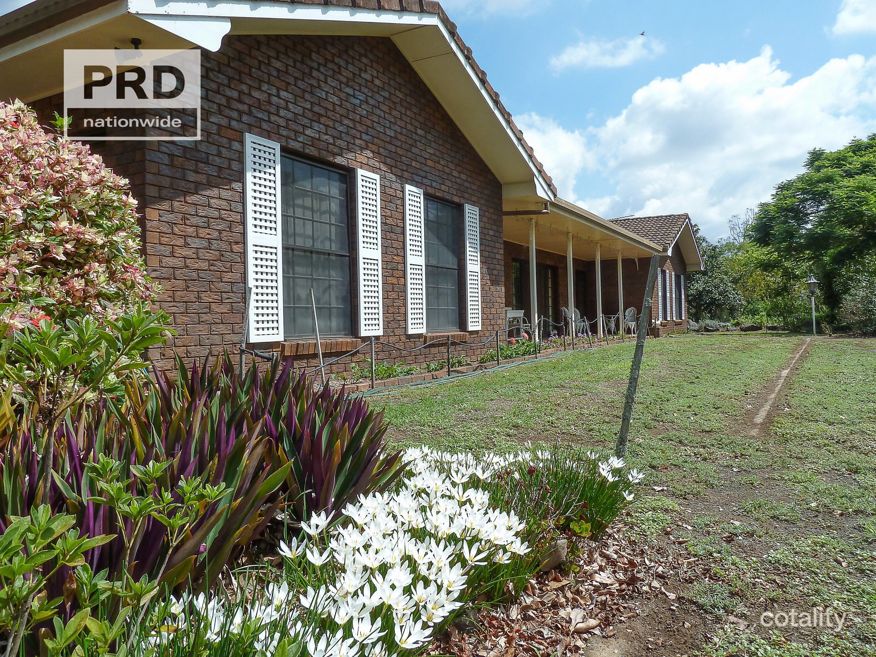 10 Hillside Dr, Fairy Hill, NSW 2470