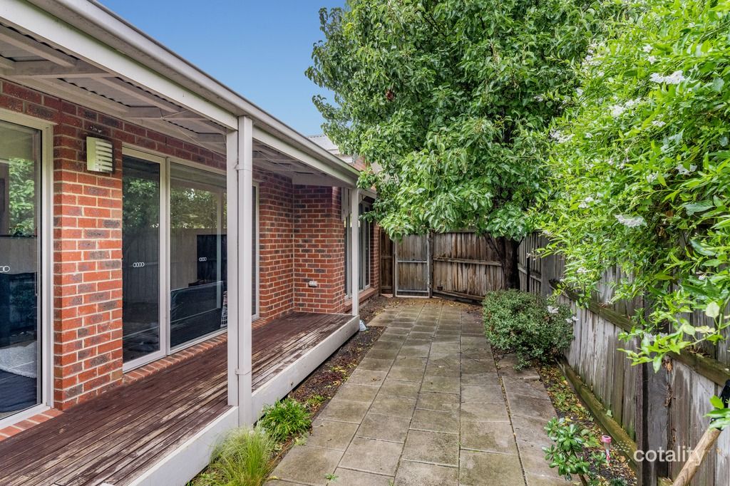 2/14 Walsh Gr, North Geelong, VIC 3215