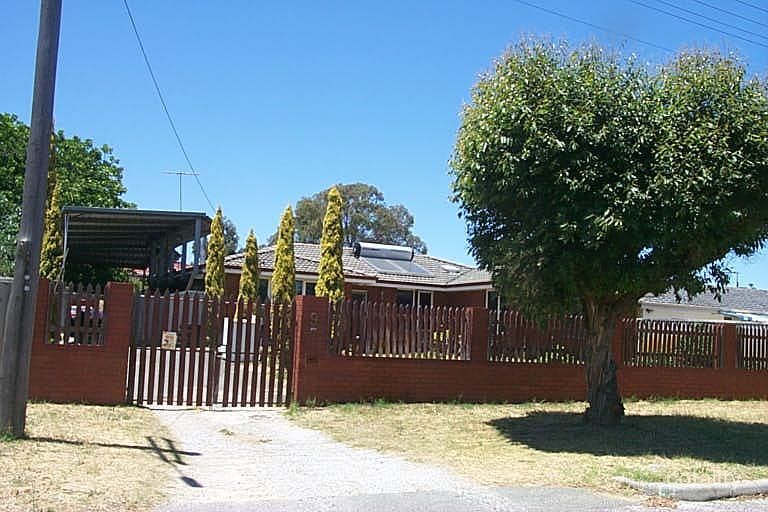 9 Colwyn Rd, Bayswater, WA 6053