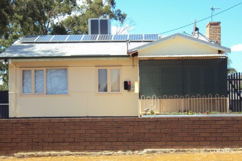 114 Suburban Rd, Northam, WA 6401