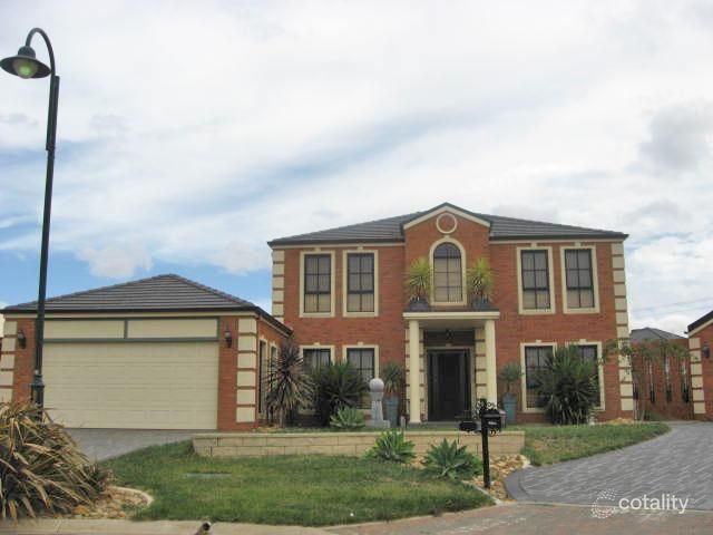 6 Glenelg Pl, Taylors Lakes, VIC 3038