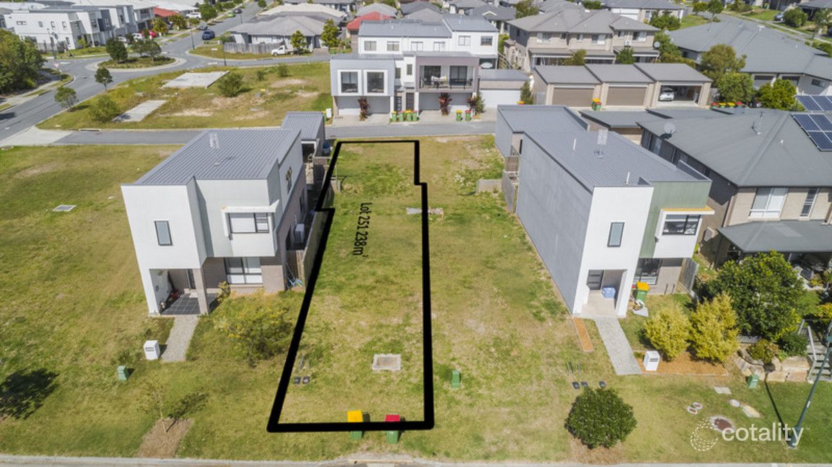 15 Wild Kaiser Rd, Coomera, QLD 4209