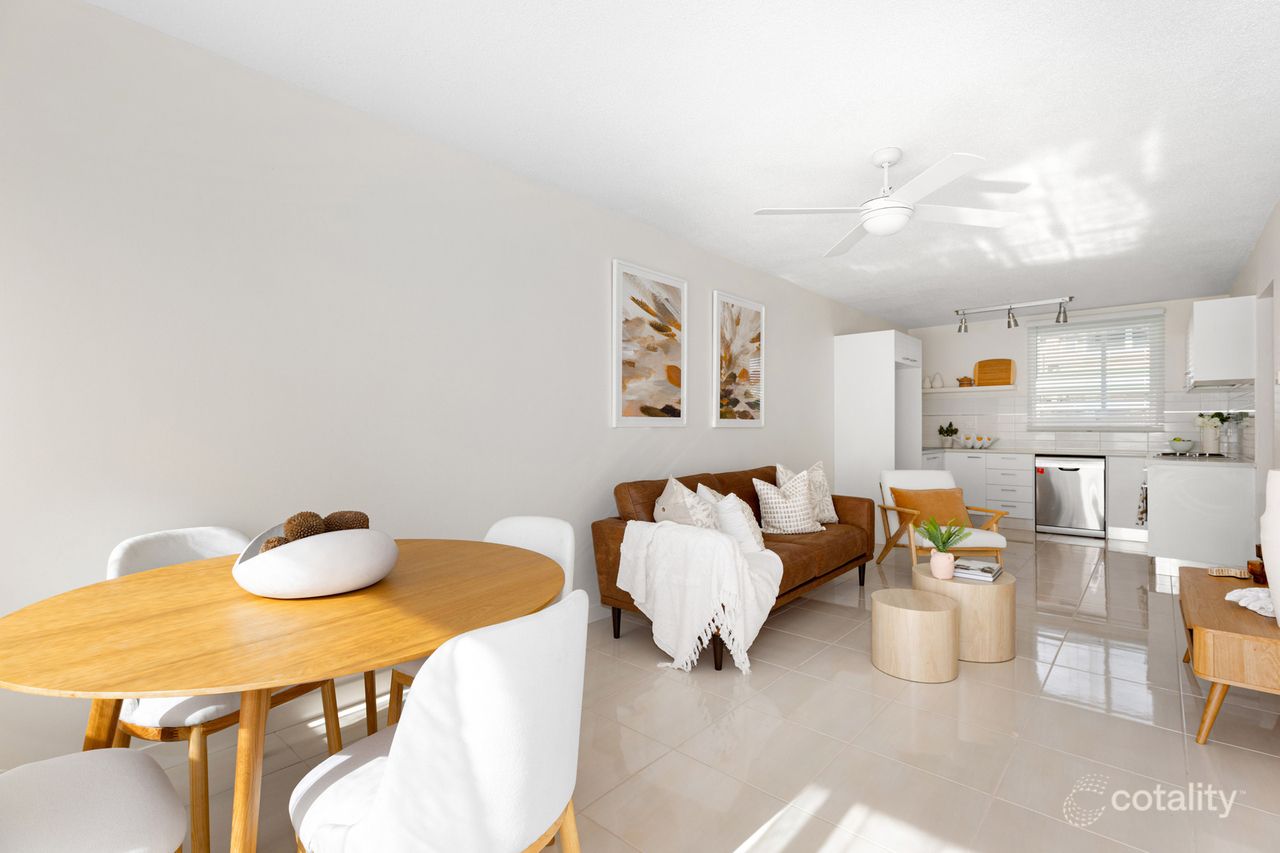 3/241 Cavendish Rd, Coorparoo, QLD 4151