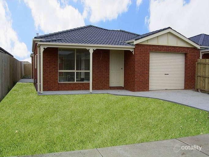 2/5 Carstairs Cl, Grovedale, VIC 3216