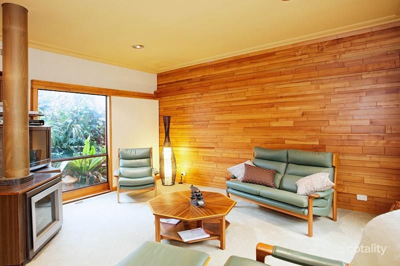 5 Carolyn St, Hampton, VIC 3188