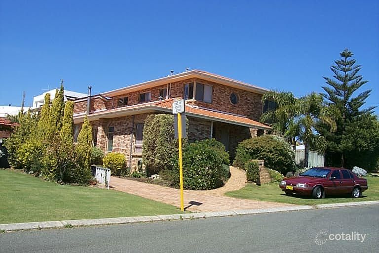 2 Radbourn St, Marmion, WA 6020