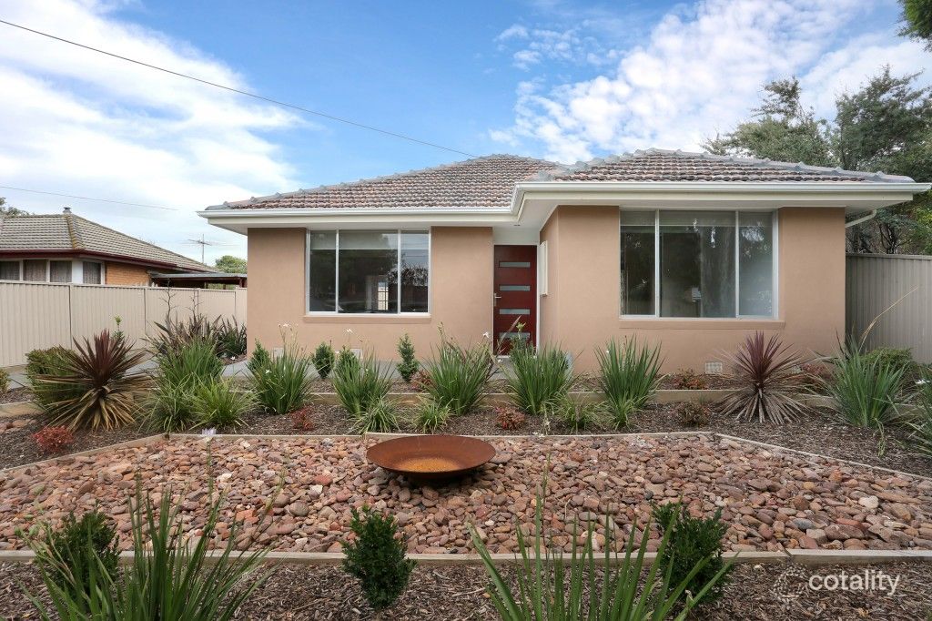 1/11 Sunhill Cres, Ardeer, VIC 3022