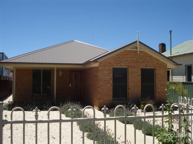 25 Binstead St, Blayney, NSW 2799