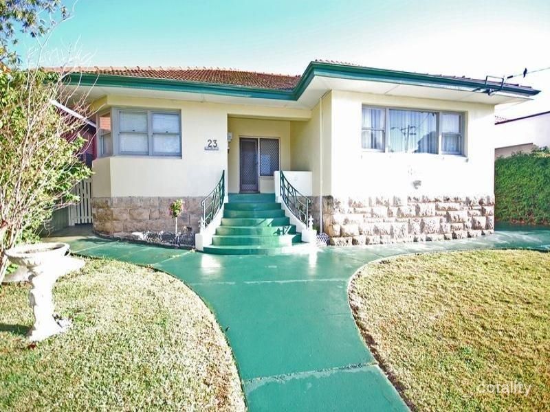 23 Clyde Rd, Menora, WA 6050