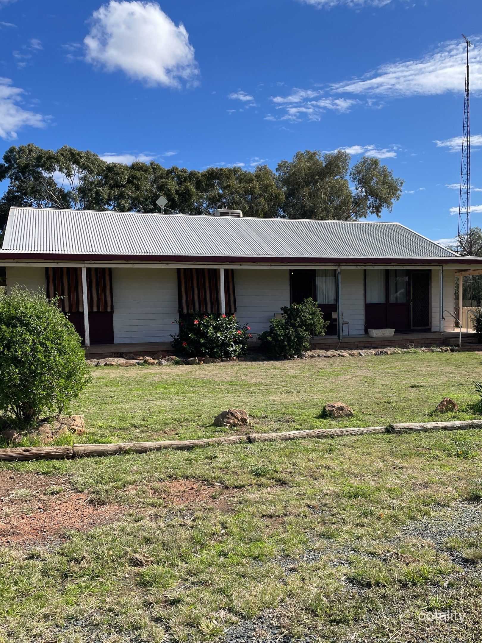 15 Ungarie Rd, West Wyalong, NSW 2671