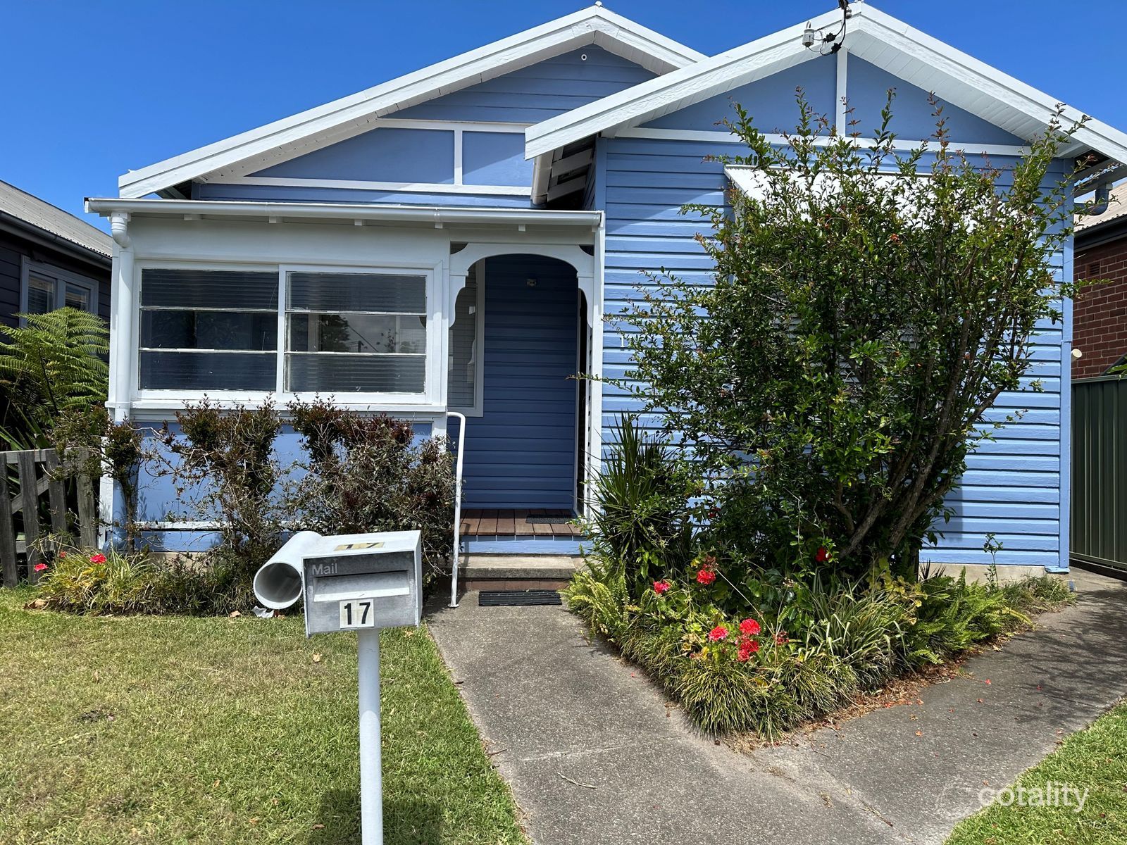 17 Bowser St, Hamilton North, NSW 2292