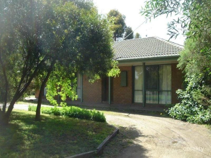 3 Digby Dr, Romsey, VIC 3434