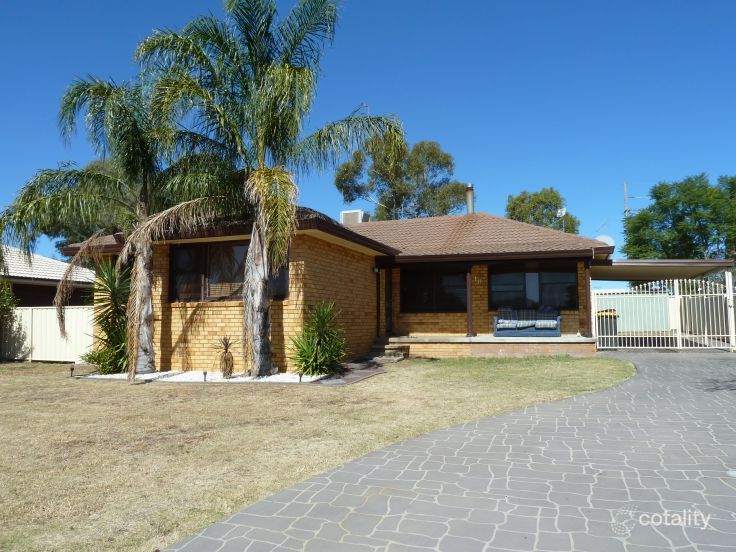 18 Waree Dr, Hillvue, NSW 2340