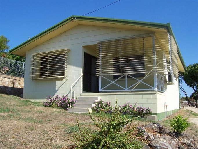 77 Poole St, Bowen, QLD 4805