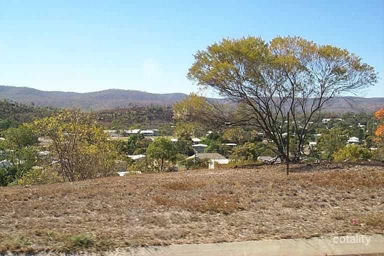 13 Ruff Ct, Collinsville, QLD 4804